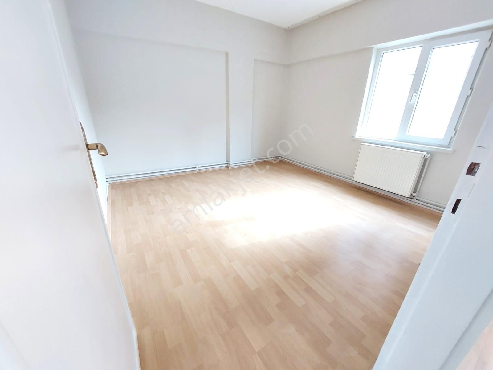 Göraldan 3+1 Arakat Sokullu Caddesi Yanı Çetin Emeç Yakını - Görsel 28