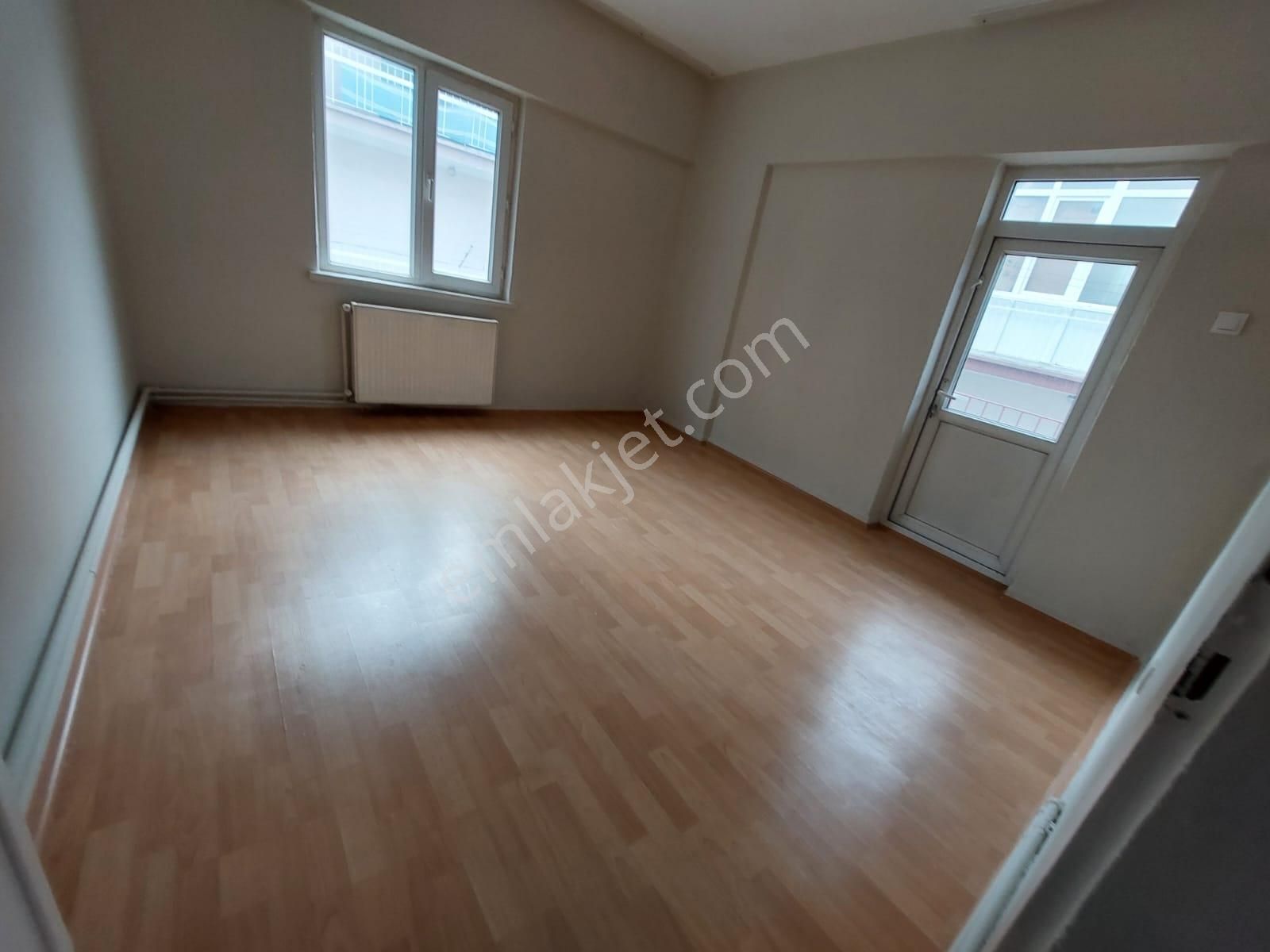 Göraldan 3+1 Arakat Sokullu Caddesi Yanı Çetin Emeç Yakını - Görsel 9