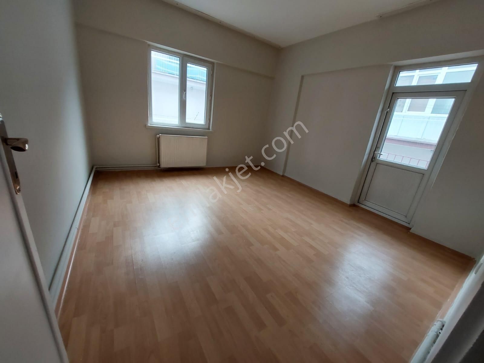 Göraldan 3+1 Arakat Sokullu Caddesi Yanı Çetin Emeç Yakını - Görsel 2