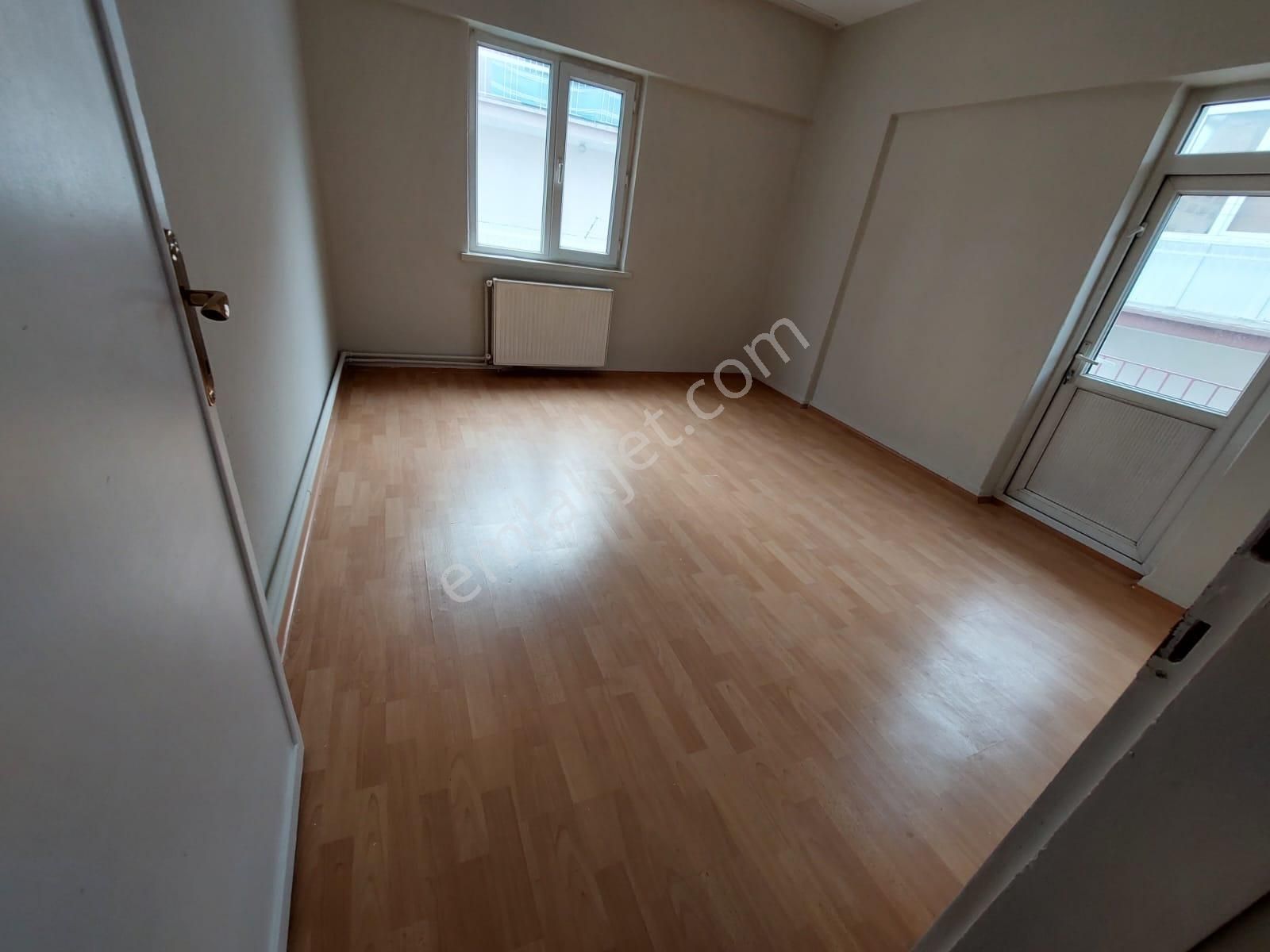 Göraldan 3+1 Arakat Sokullu Caddesi Yanı Çetin Emeç Yakını - Görsel 12