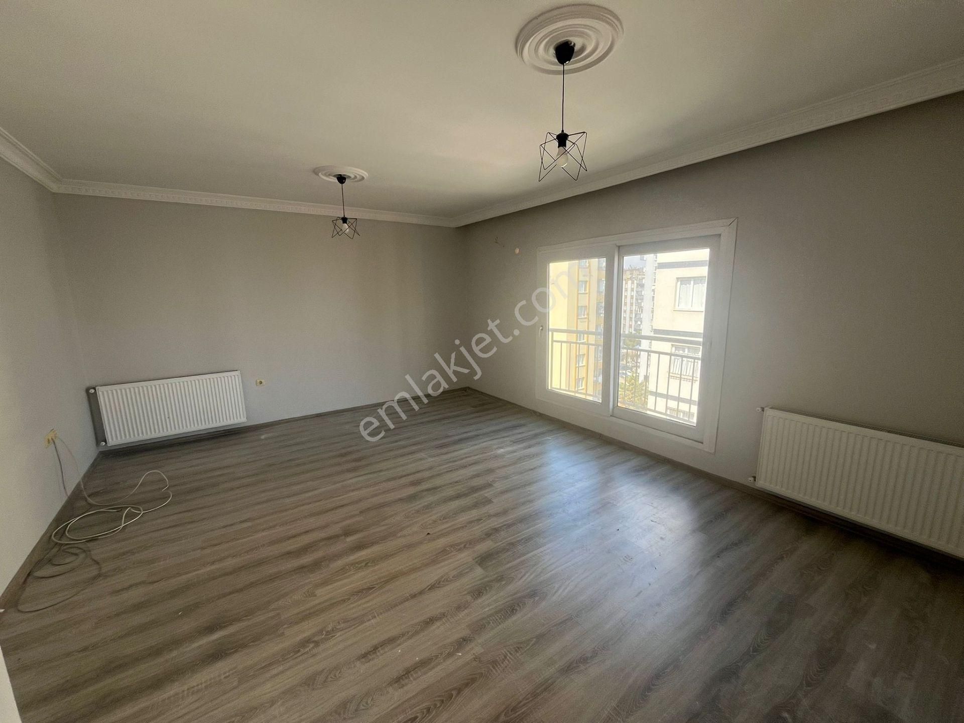Adana Yurt Mahallesi Hayalpark Çivarında Okul Bölgesinde Doğalgazlı 3+1 Fırsat Kiralık Daire - Görsel 2