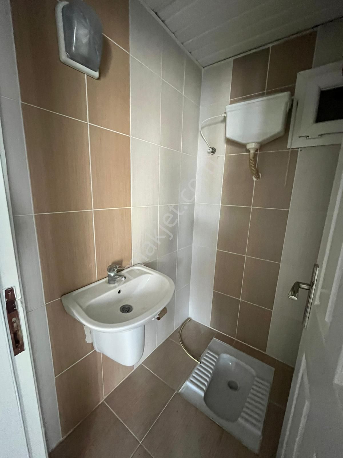 Adana Yurt Mahallesi Hayalpark Çivarında Okul Bölgesinde Doğalgazlı 3+1 Fırsat Kiralık Daire - Görsel 18