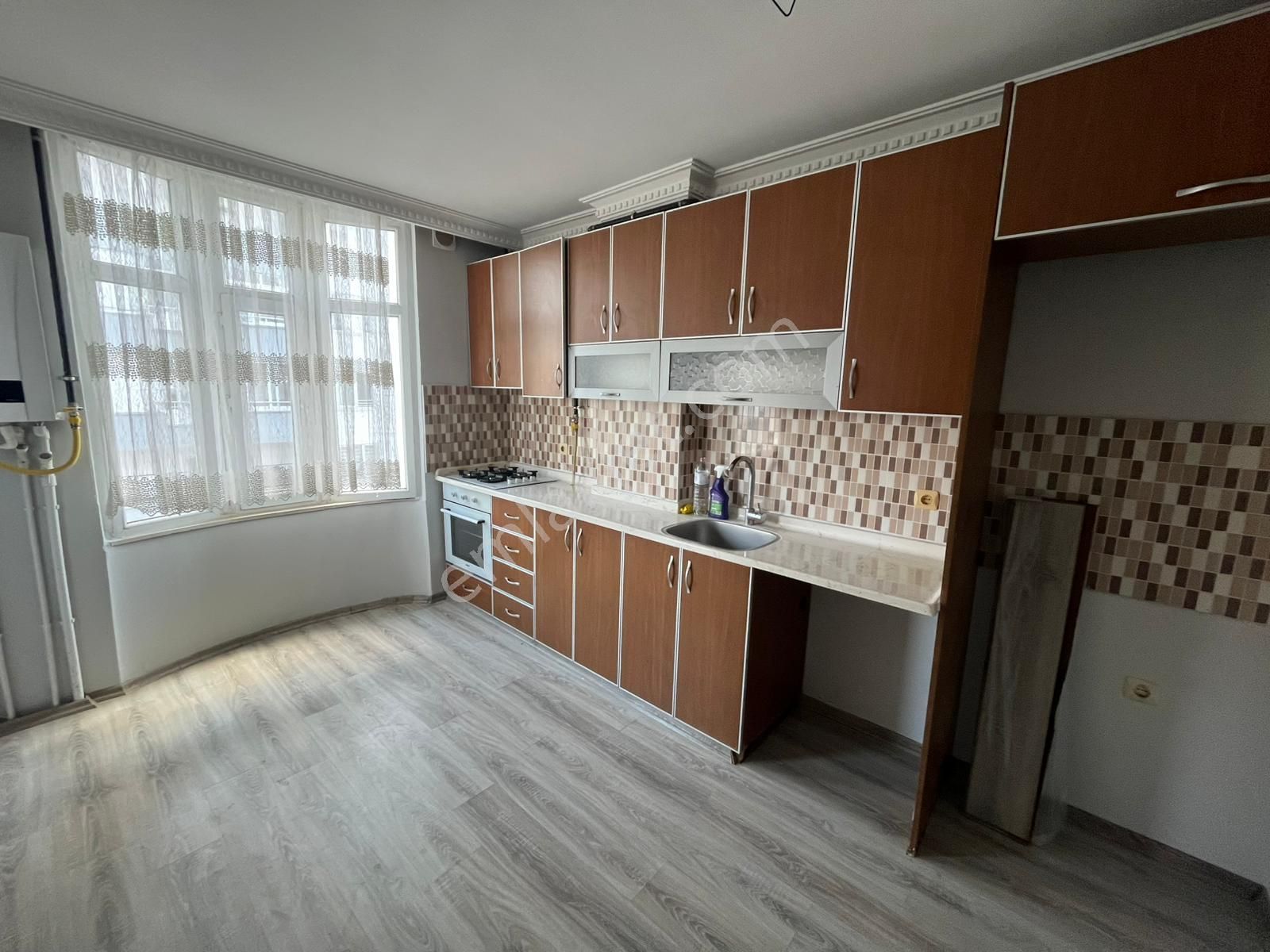 Adana Yurt Mahallesi Hayalpark Çivarında Okul Bölgesinde Doğalgazlı 3+1 Fırsat Kiralık Daire - Görsel 9