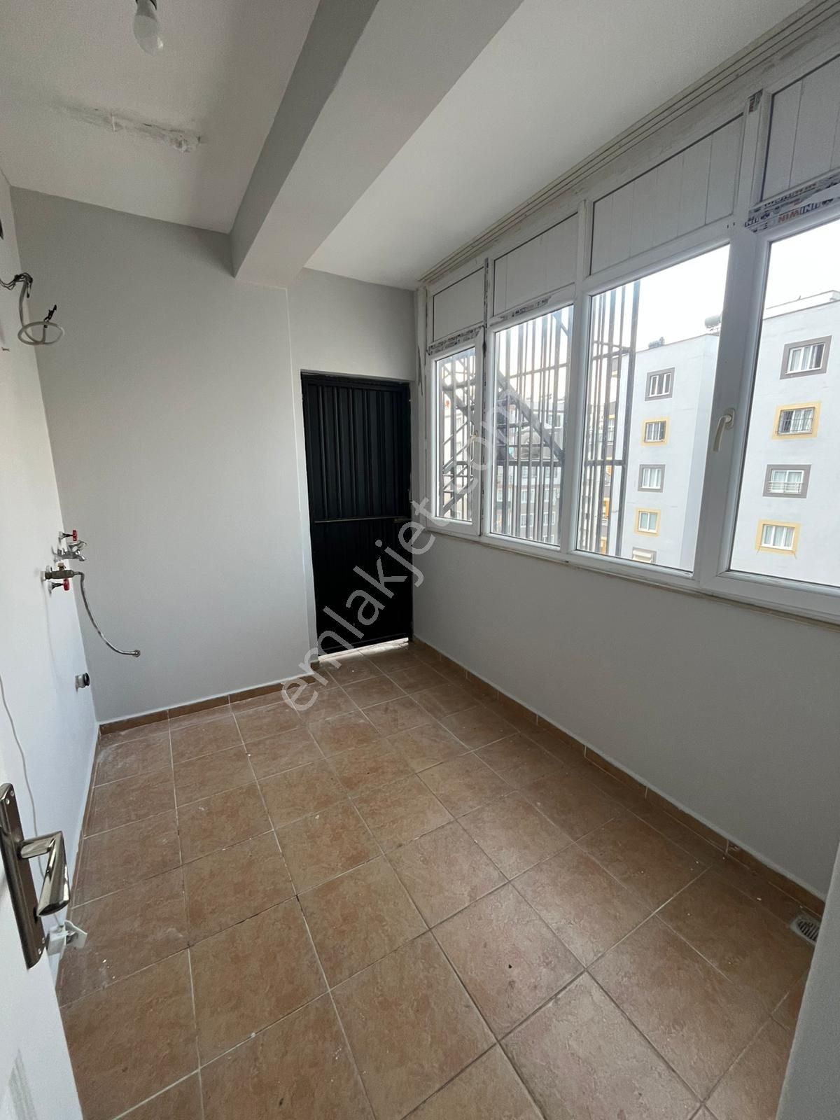 Adana Yurt Mahallesi Hayalpark Çivarında Okul Bölgesinde Doğalgazlı 3+1 Fırsat Kiralık Daire - Görsel 24