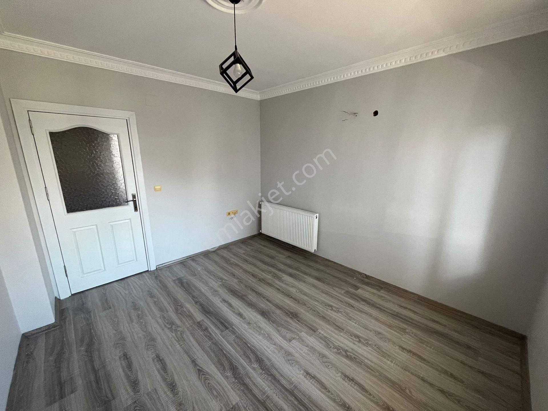Adana Yurt Mahallesi Hayalpark Çivarında Okul Bölgesinde Doğalgazlı 3+1 Fırsat Kiralık Daire - Görsel 3
