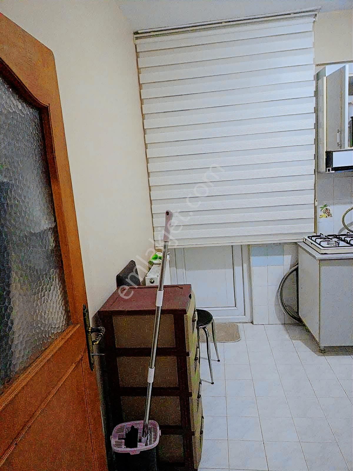 E5'e ,gebze Marmaray Ve Metroya 3-4 Dkk | Satılık 3+1 Ara Kat - Görsel 3