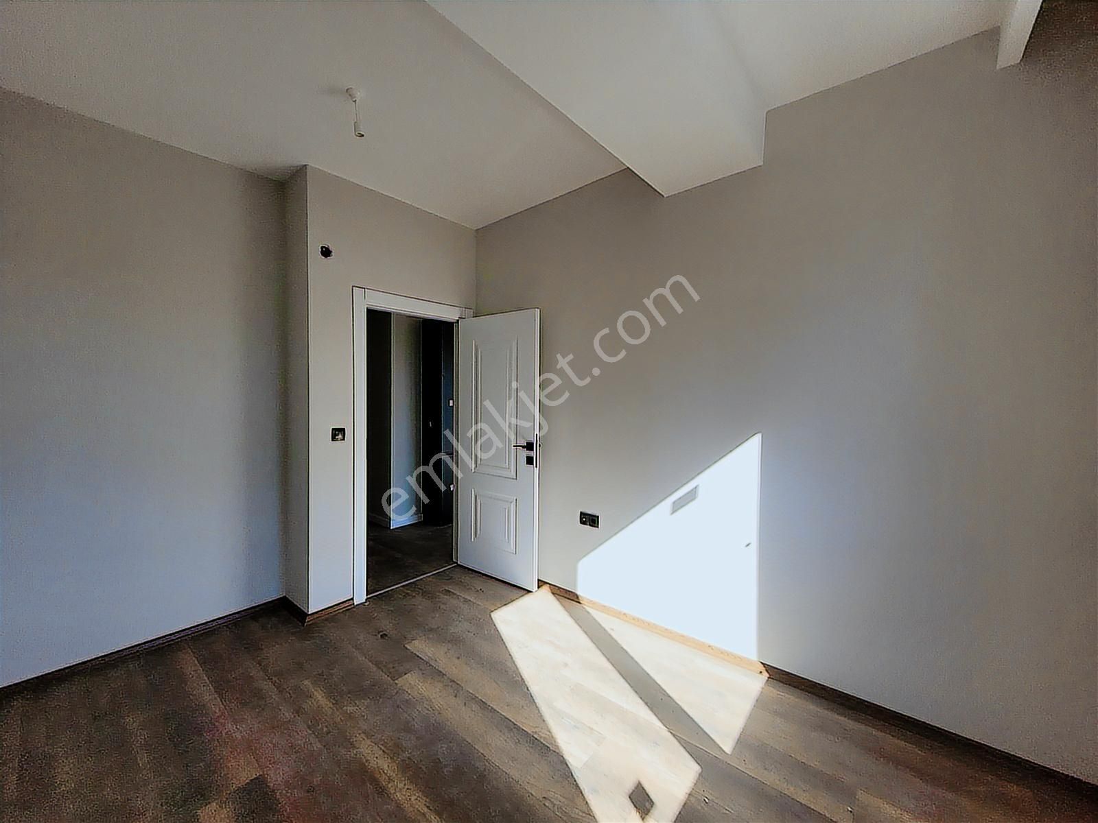 Mavi Atlastan Körfez De Lüks,geniş Sıfır Satılık 1+1 Daire - Görsel 15