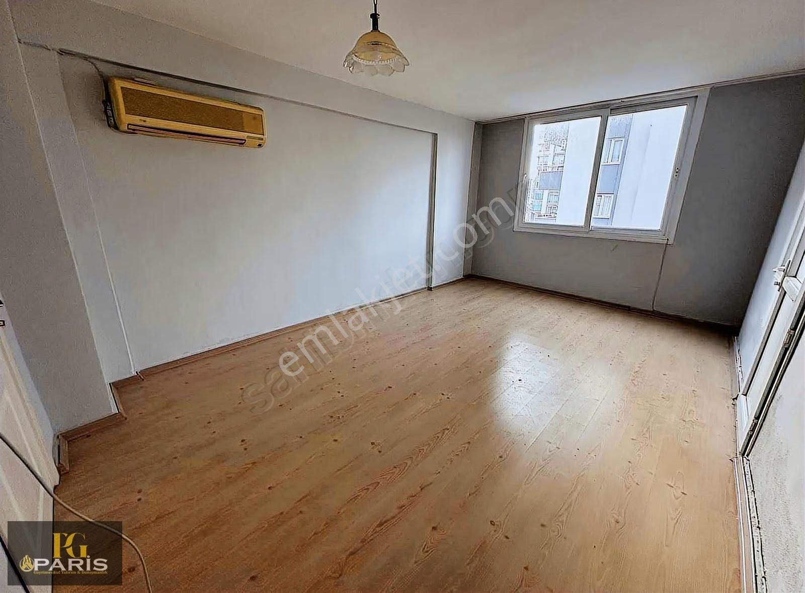 Paris'ten Dr.ahmet Sadık Bulvarı Civarı 2+1 Kiralık Daire