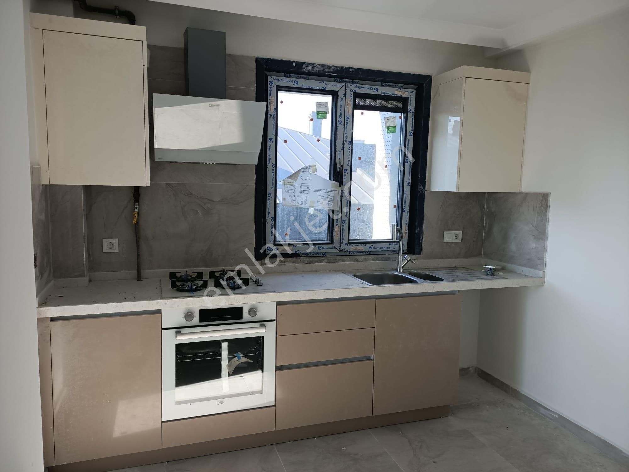 Üsküdar Barbaros Mah. Kiralık Sıfır 3+1 Daire - Görsel 5