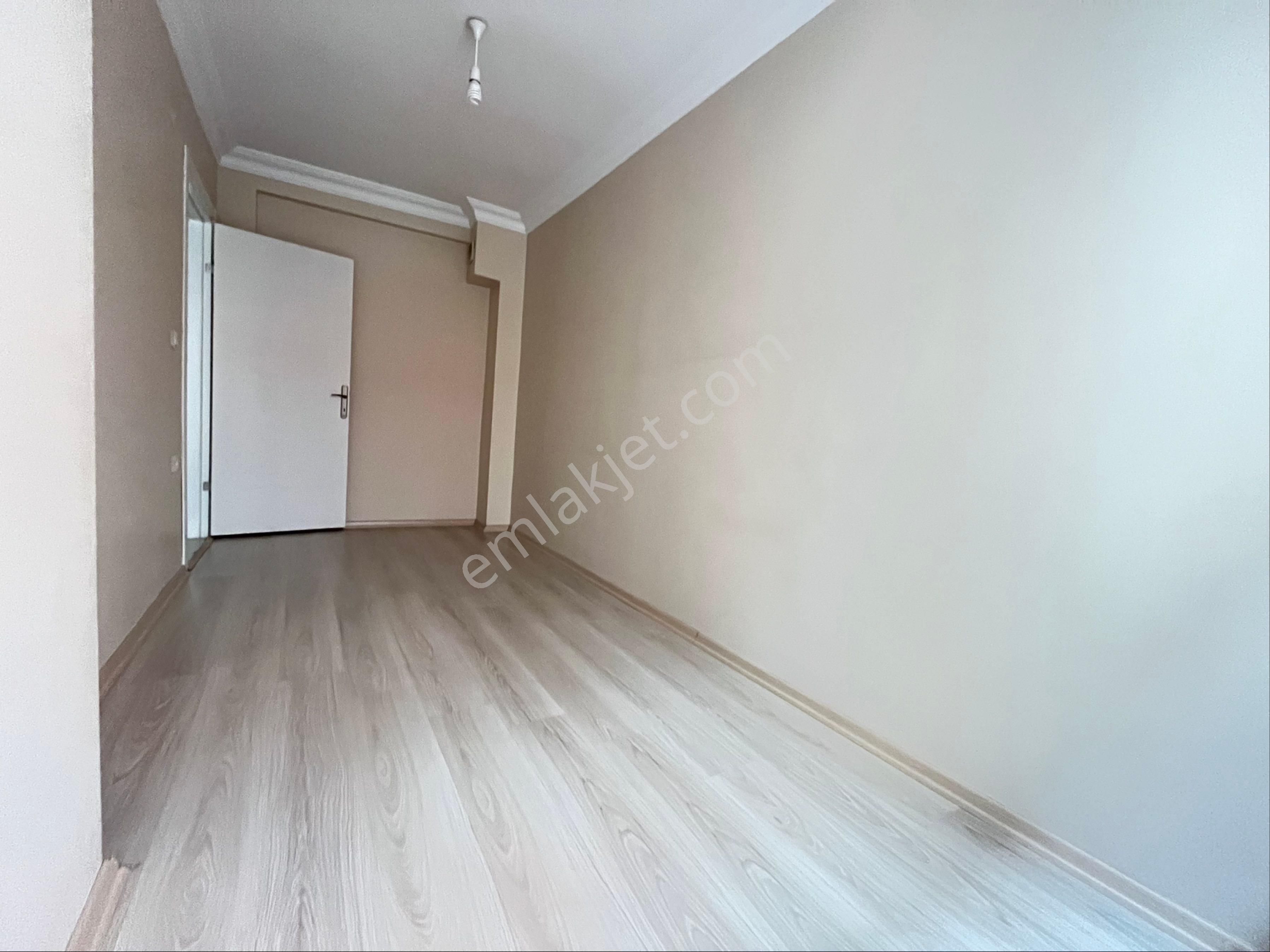 İmren Gayrimenkulden Satılık Kemalpaşa Mh. 2+1 90m2 Ön Cephe - Görsel 30