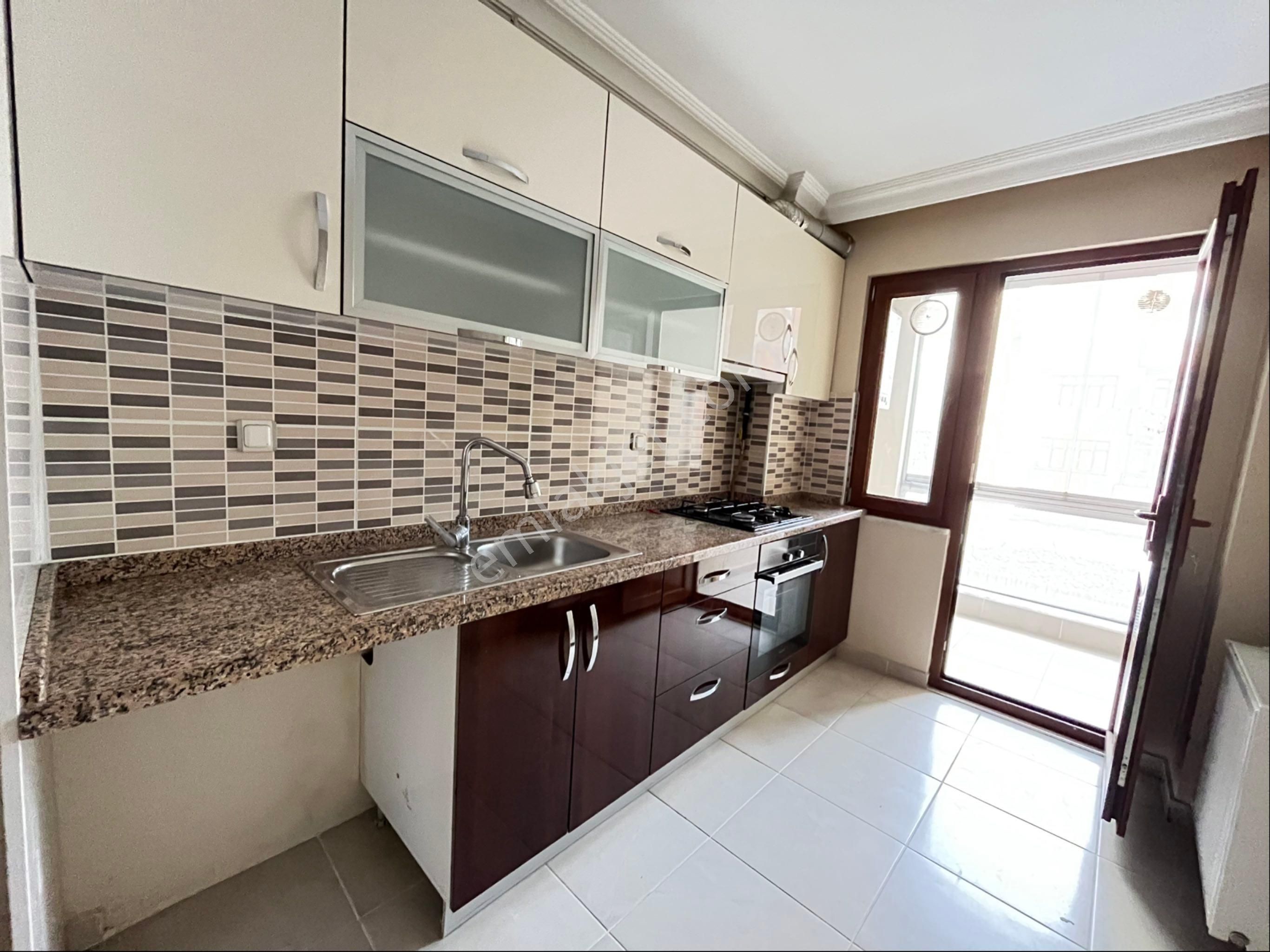 İmren Gayrimenkulden Satılık Kemalpaşa Mh. 2+1 90m2 Ön Cephe - Görsel 14