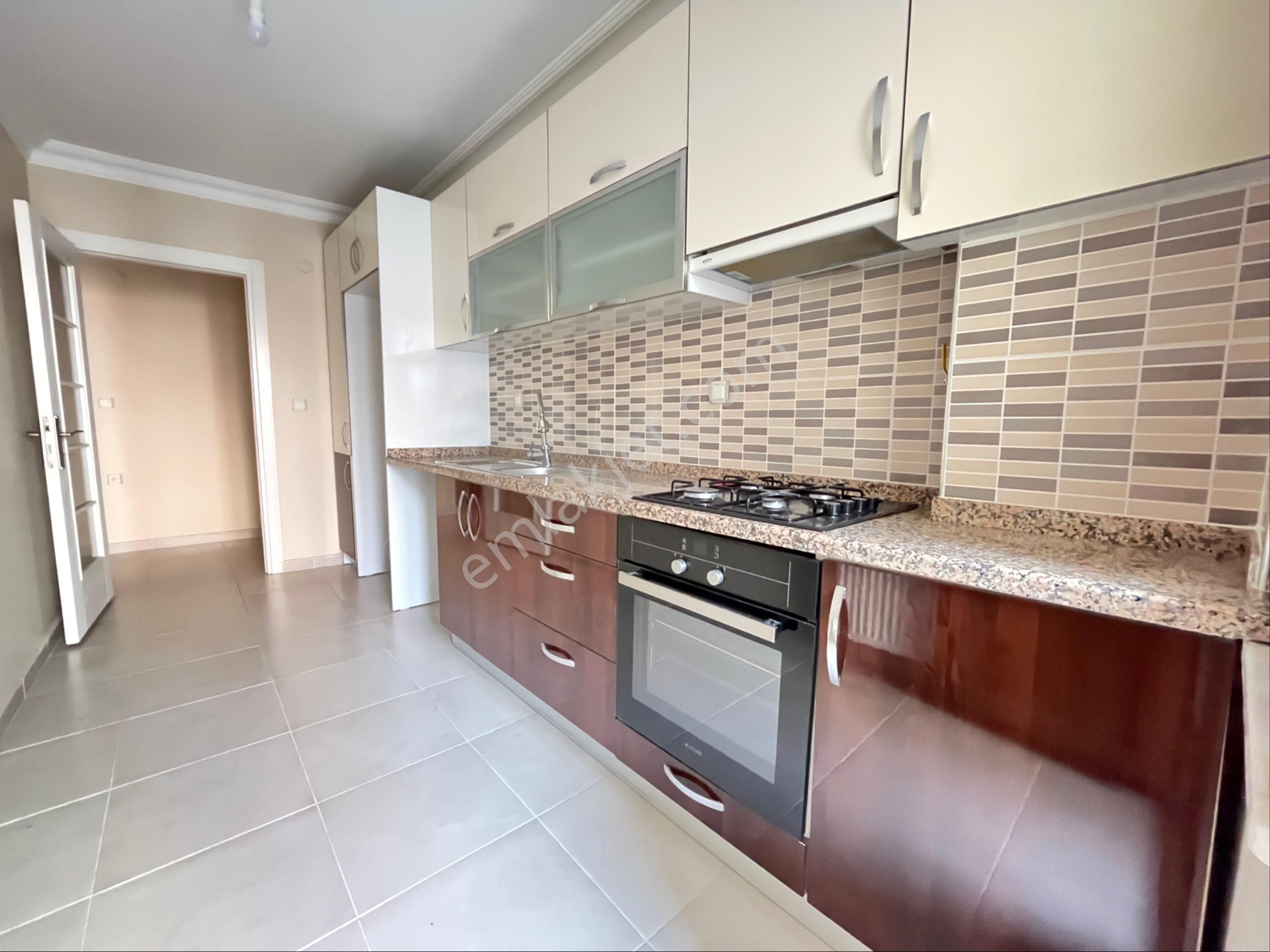 İmren Gayrimenkulden Satılık Kemalpaşa Mh. 2+1 90m2 Ön Cephe - Görsel 15