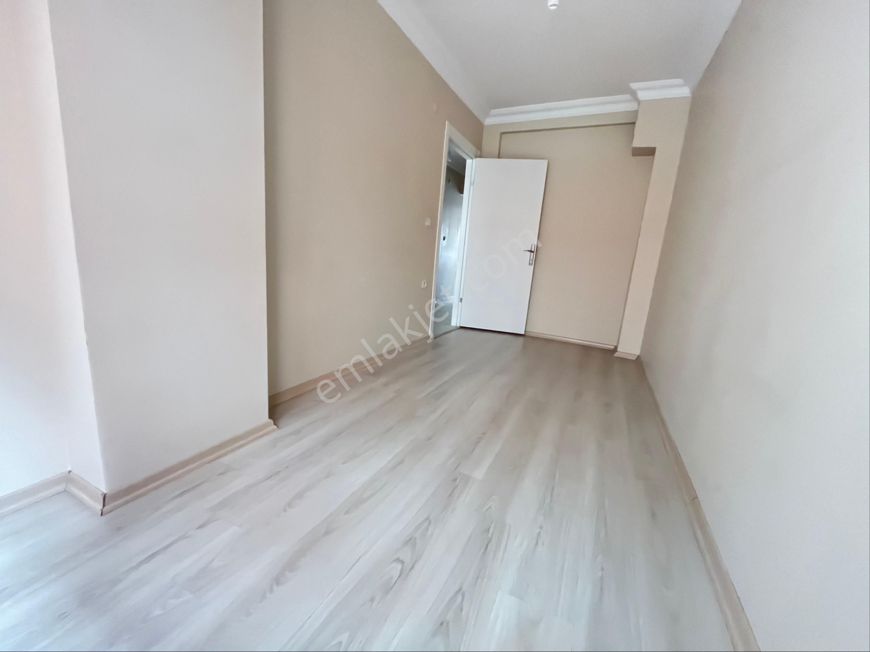 İmren Gayrimenkulden Satılık Kemalpaşa Mh. 2+1 90m2 Ön Cephe - Görsel 32