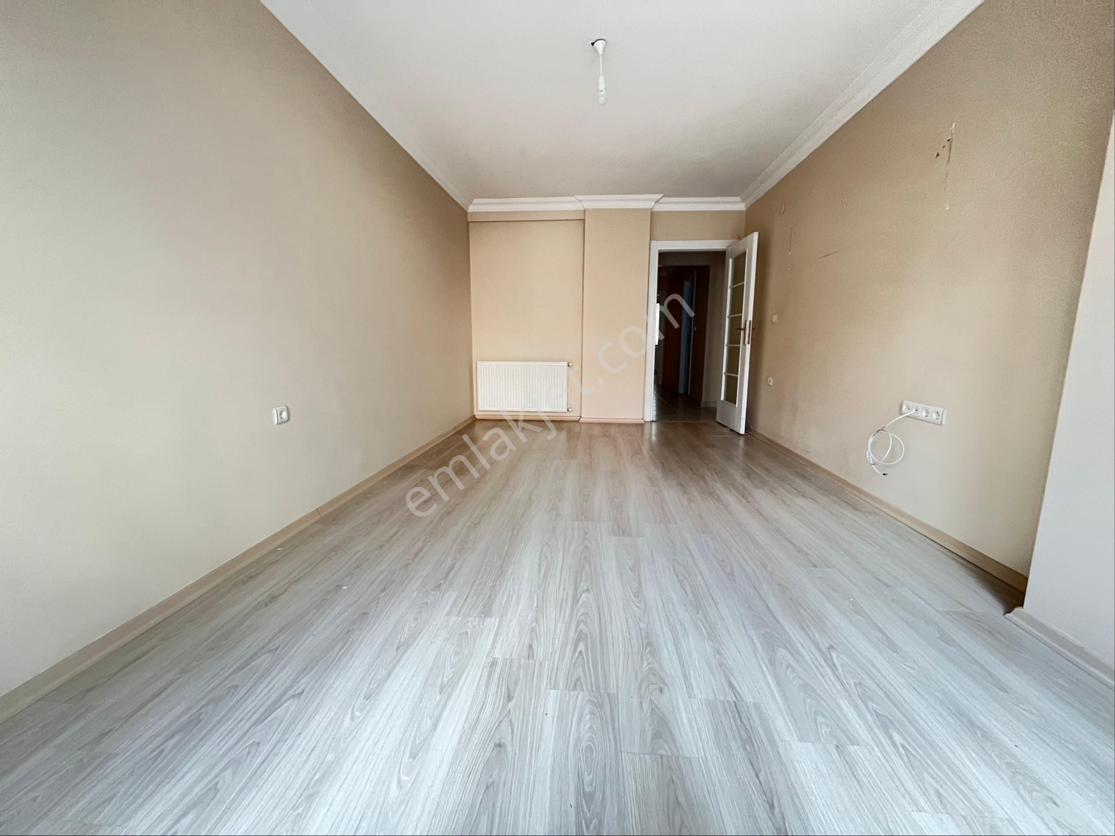 İmren Gayrimenkulden Satılık Kemalpaşa Mh. 2+1 90m2 Ön Cephe - Görsel 9