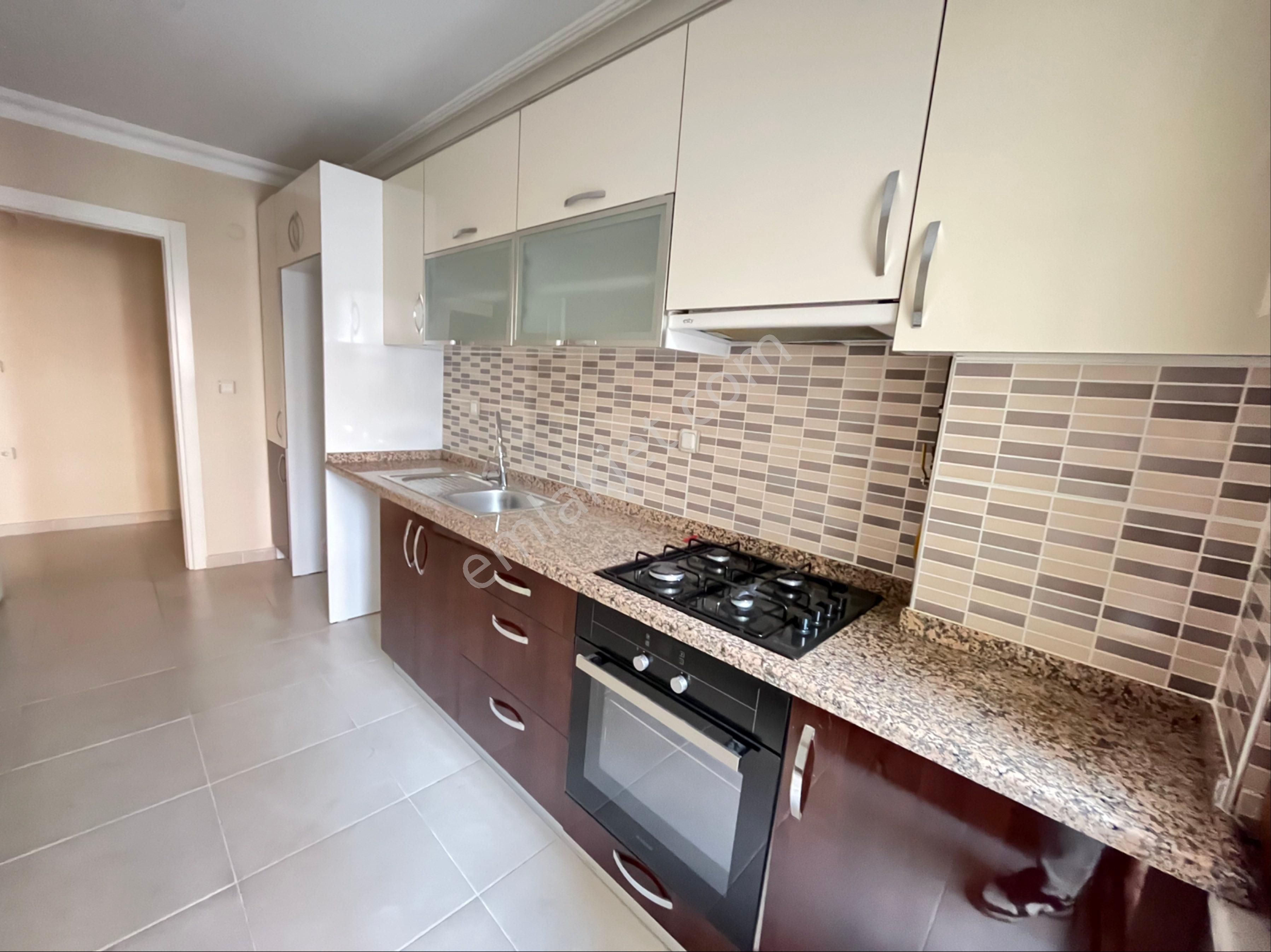 İmren Gayrimenkulden Satılık Kemalpaşa Mh. 2+1 90m2 Ön Cephe - Görsel 18