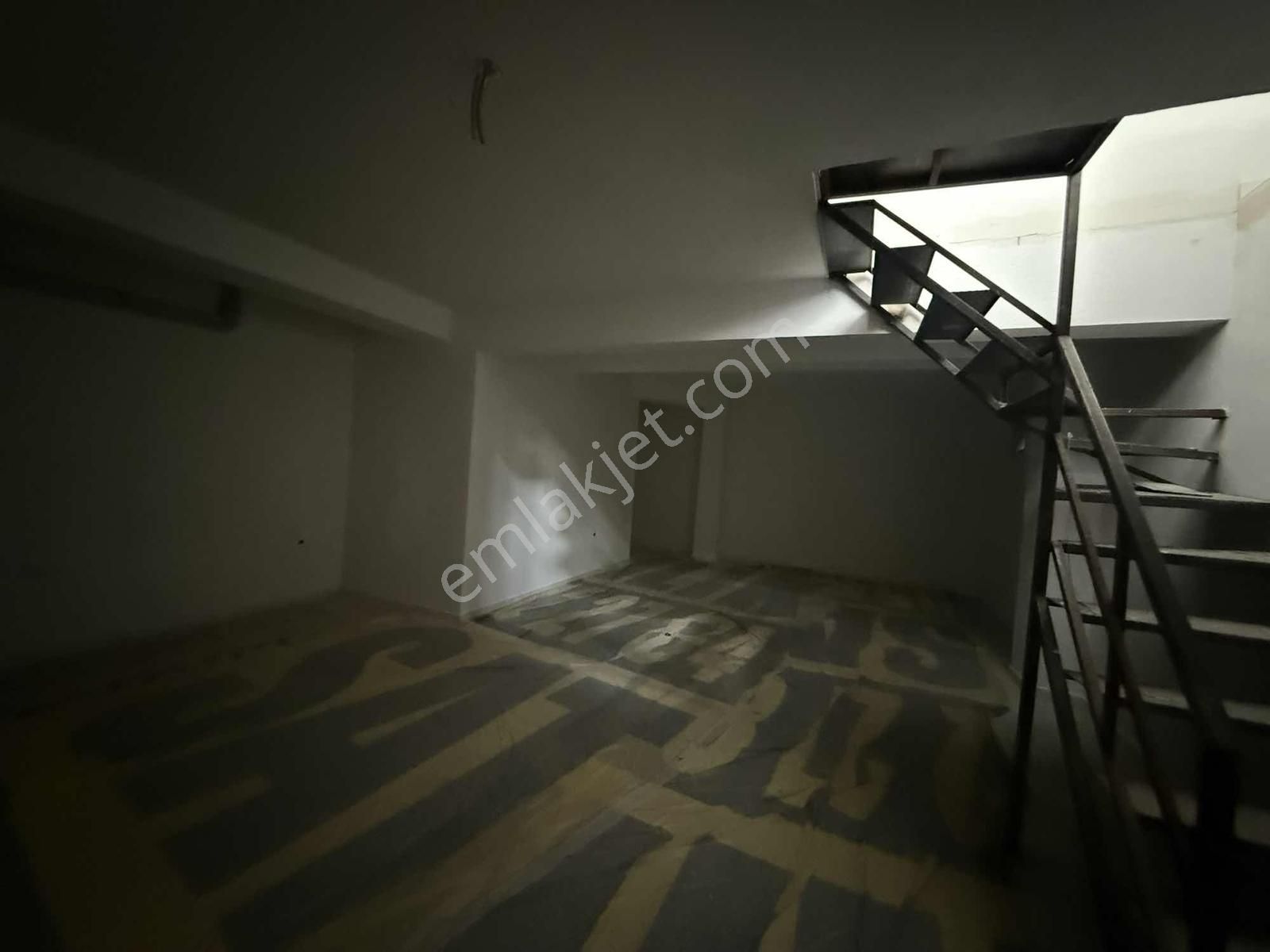 Cennet Mah.hürriyet Cad.paralel Bodrumlu Dükkan - Görsel 13