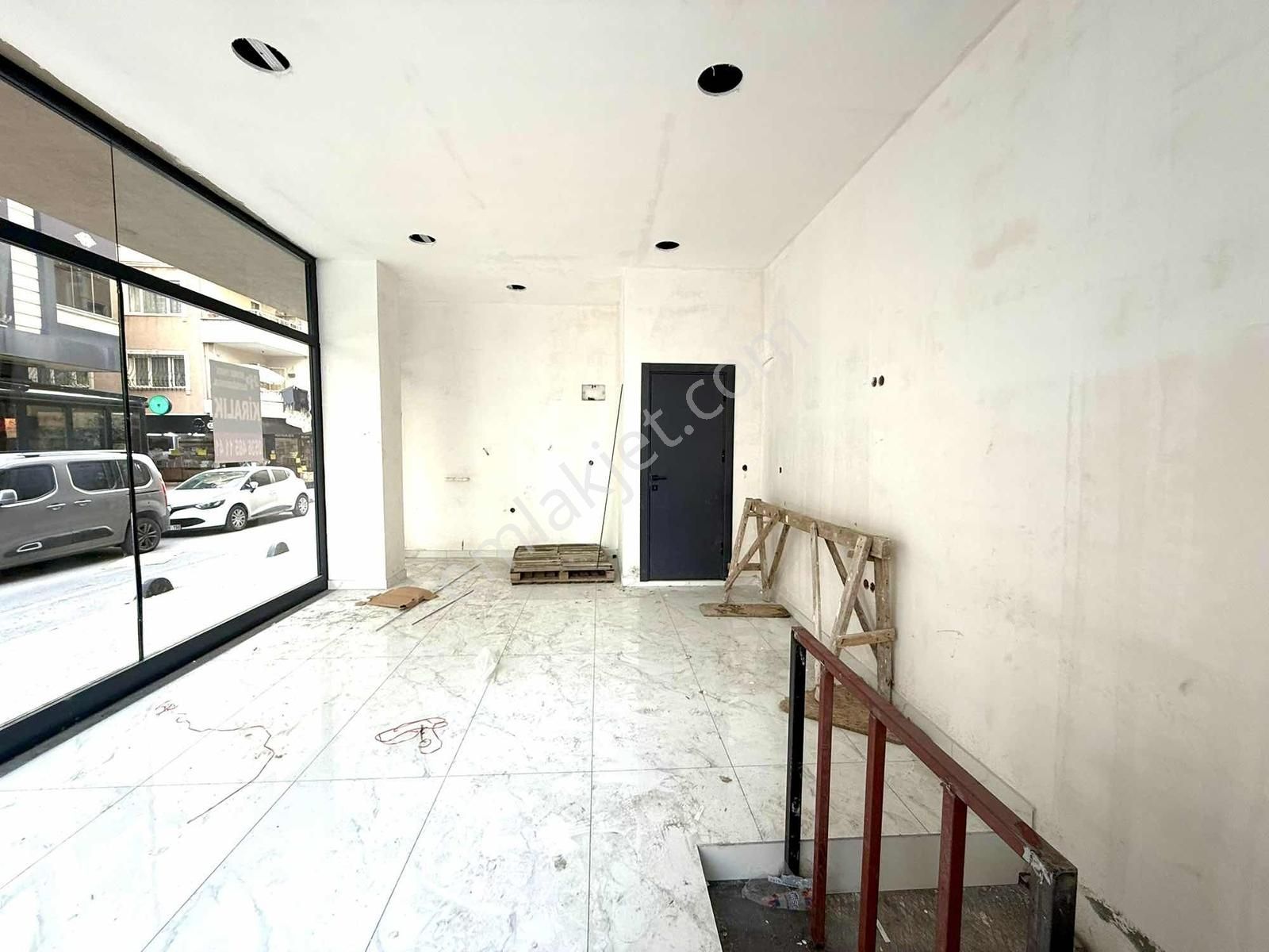 Cennet Mah.hürriyet Cad.paralel Bodrumlu Dükkan - Görsel 7