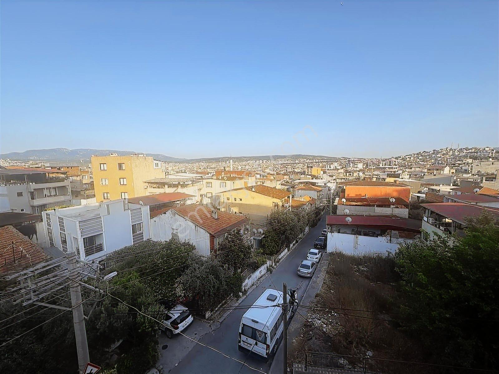 Günaltay Da Cadde Üstünde 4 Katlı Satılık Bina - Görsel 16
