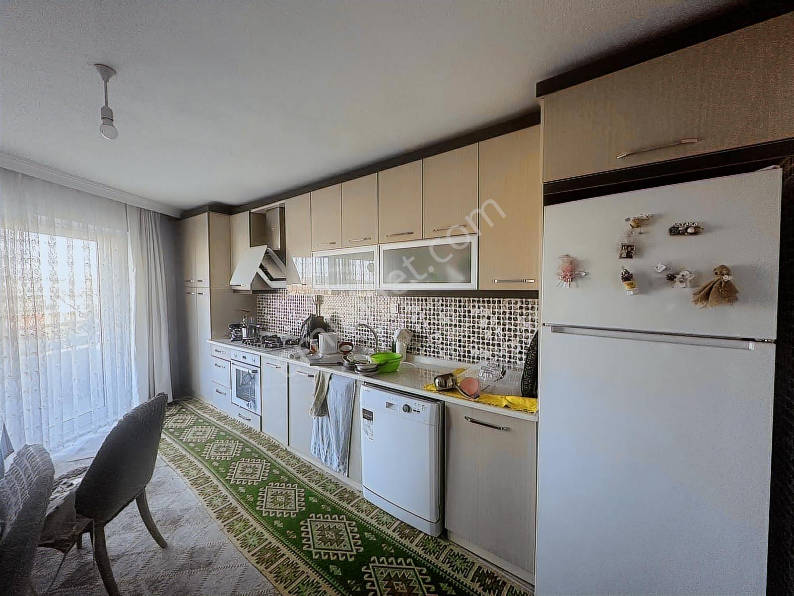 Günaltay Da Cadde Üstünde 4 Katlı Satılık Bina - Görsel 4