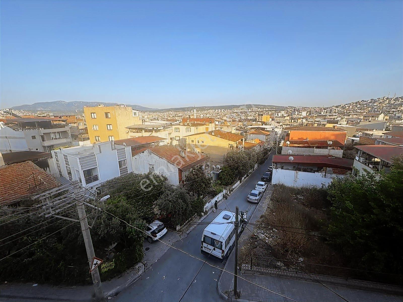 Günaltay Da Cadde Üstünde 4 Katlı Satılık Bina - Görsel 18
