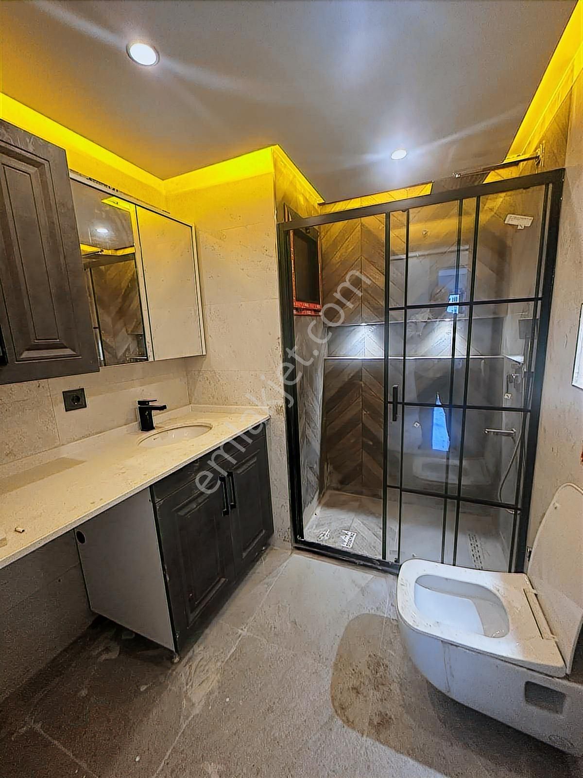 Havuzlu Site İçerisinde Akıllı Ev Sistemli 3+1 Daireler - Görsel 32