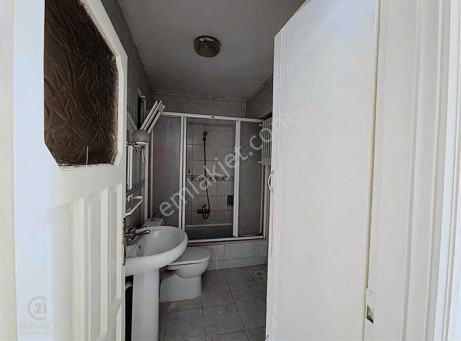 Centruy 21 Bal'dan Adnan Menderes Mahallesi Kiralık 2+1 Daire - Görsel 5