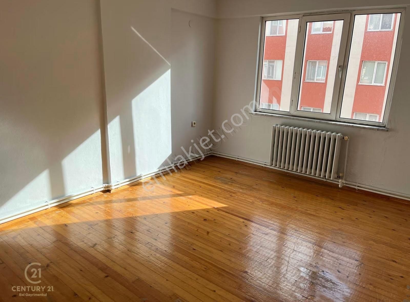 Century21 Bal'dan Paşaalanı Mahallesinde Kiralık 3+1 Daire - Görsel 18