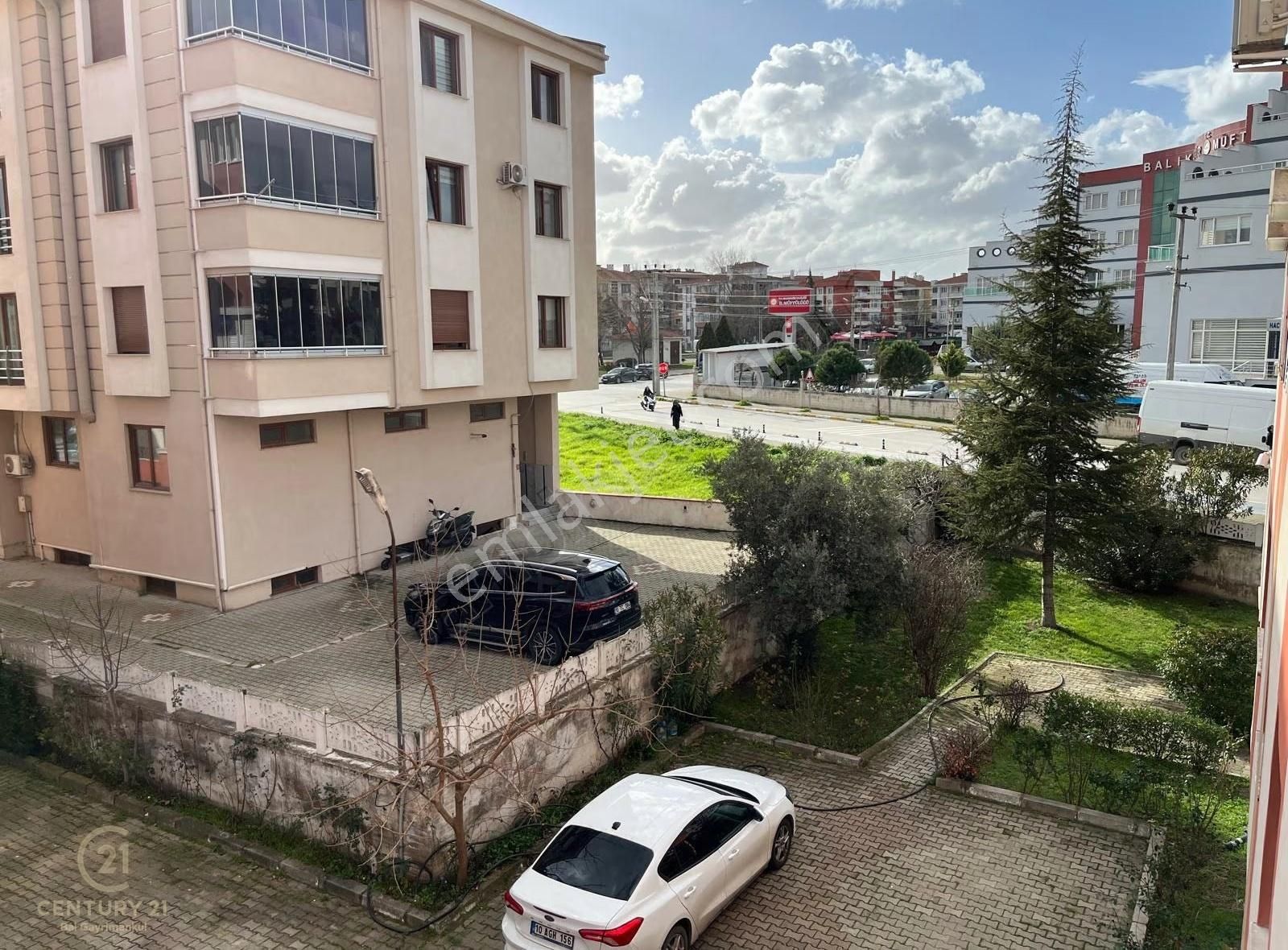 Century21 Bal'dan Paşaalanı Mahallesinde Kiralık 3+1 Daire - Görsel 25