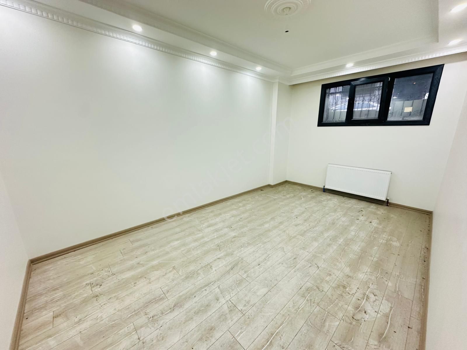 İmren Gayrimenkulden Satılık Sultanmurat Mh. 2+1 85 M2 Bahçe Kat