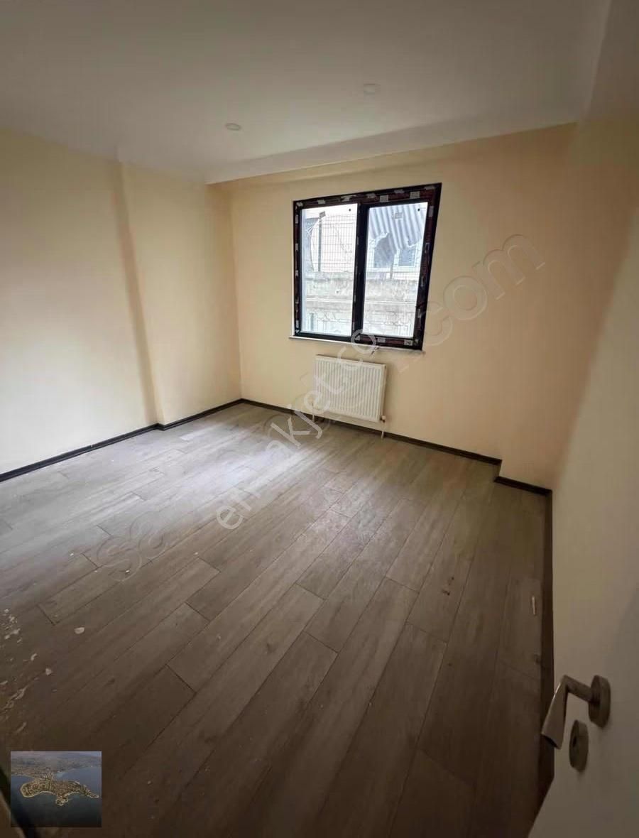 Cami Mah 2+1 85 M2 Bahçe Kullanınlı Sıfır Daire