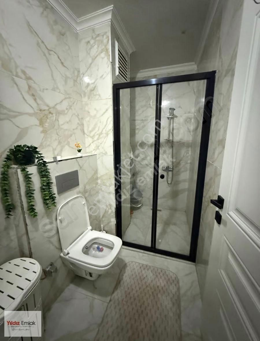 Baglarbasi Mah.de İstasyon Caddesi Yanı Satılık 2+1 Giris Katı - Görsel 23