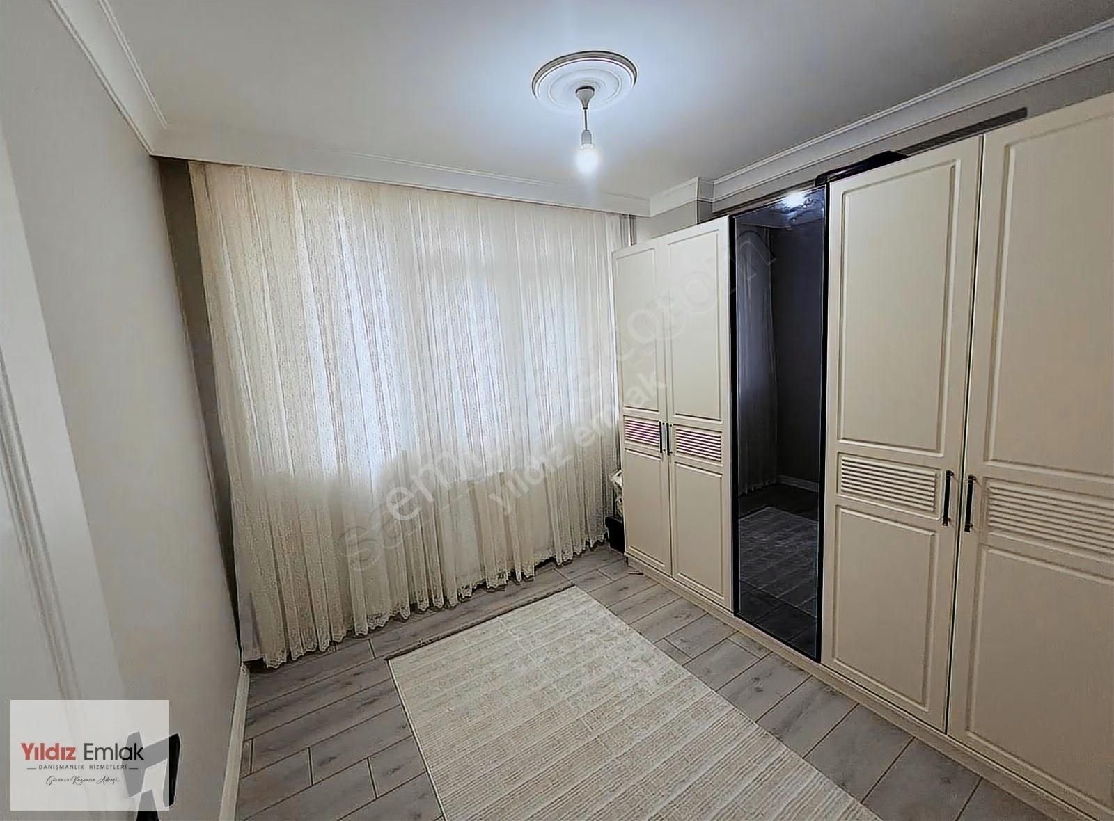 Baglarbasi Mah.de İstasyon Caddesi Yanı Satılık 2+1 Giris Katı - Görsel 2