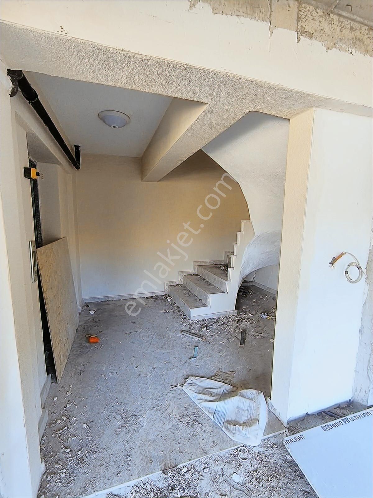 Turkuaz'dan Barış'ta Yerden Isıtma Üç Cephe 2+1 Satılık Daire - Görsel 12