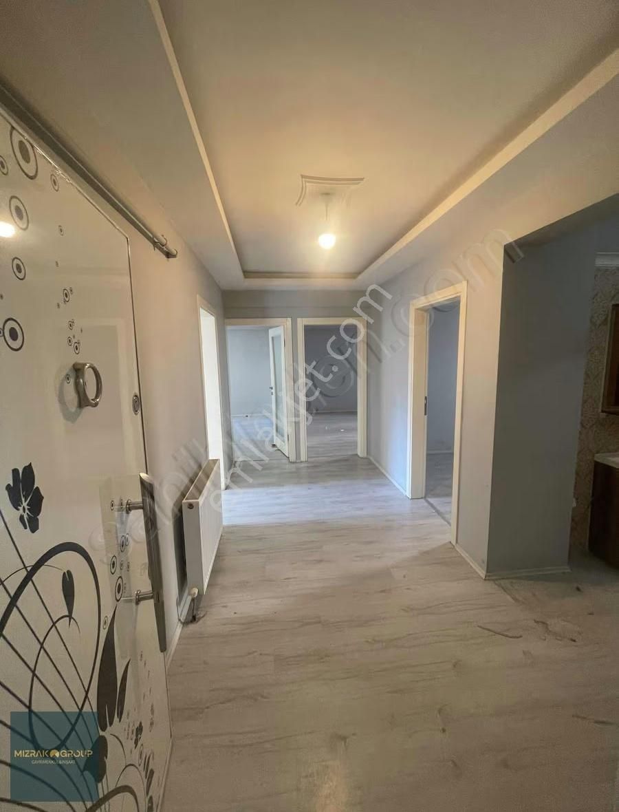 Merkeze Yakın 3+1 Geniş Daire Zemin Kat - Görsel 4