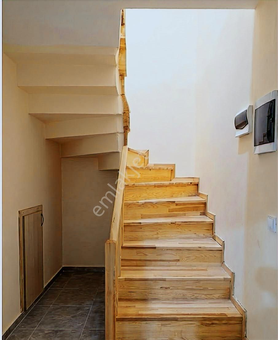 Kartepe'de Site İçerisinde 2+1 Satılık Bahçe Dubleks - Görsel 4