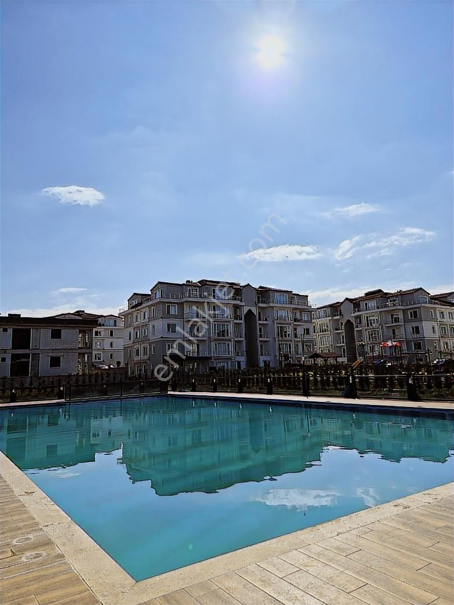 Kartepe'de Site İçerisinde 2+1 Satılık Bahçe Dubleks - Görsel 13