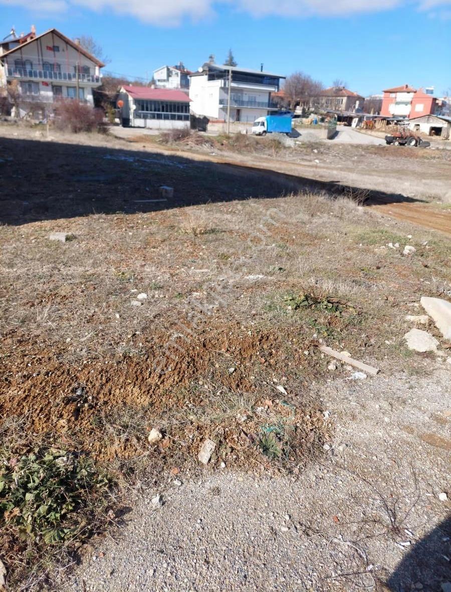 Banaz 31 Ağustosta 395m2 Güney Cepheli Villalık Arsa - Görsel 2