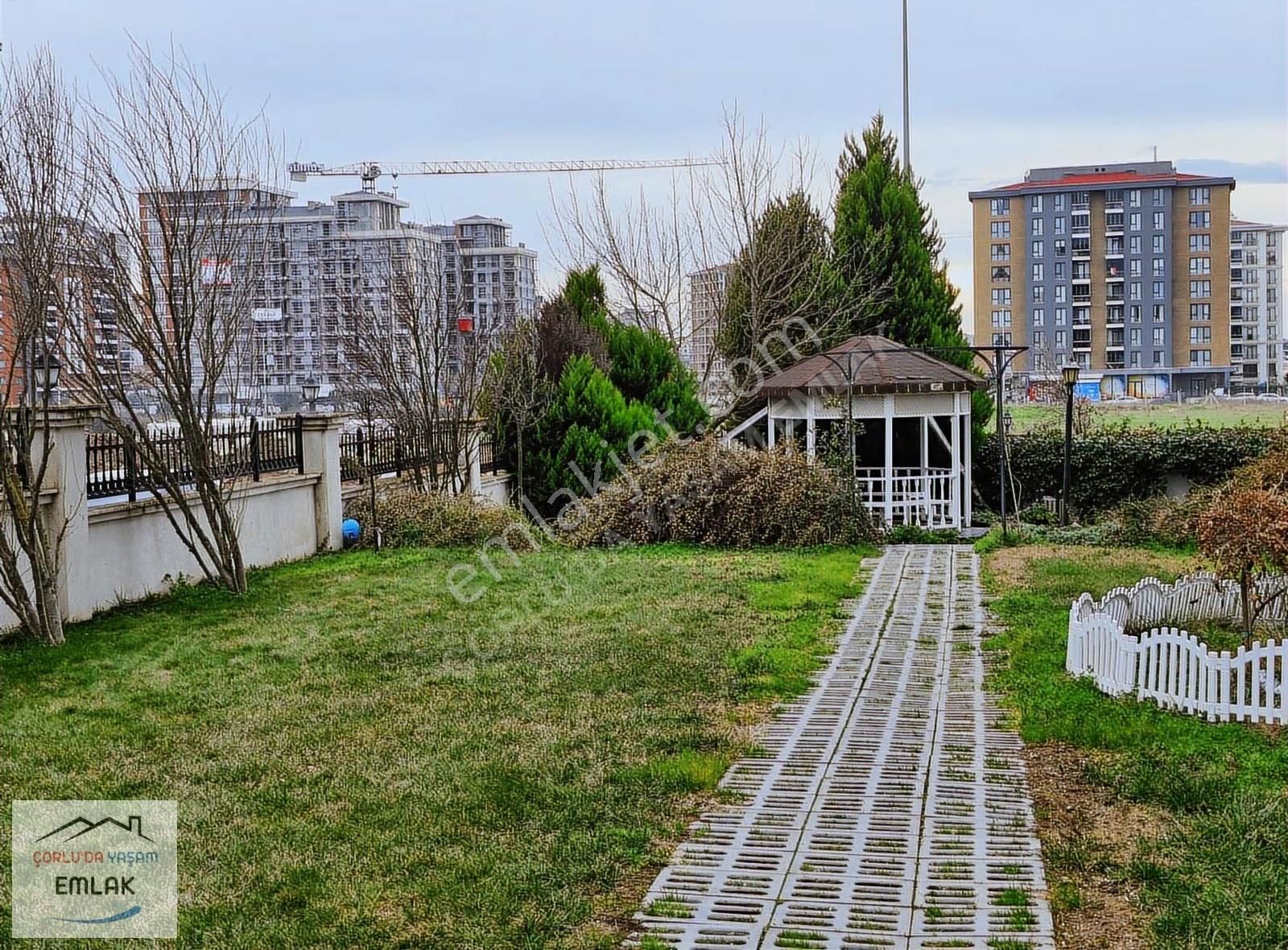 Emlaklar,hürriyet Mah.güvenlikli Sitede,140 M²,3+1 Kiralık Daire - Görsel 11