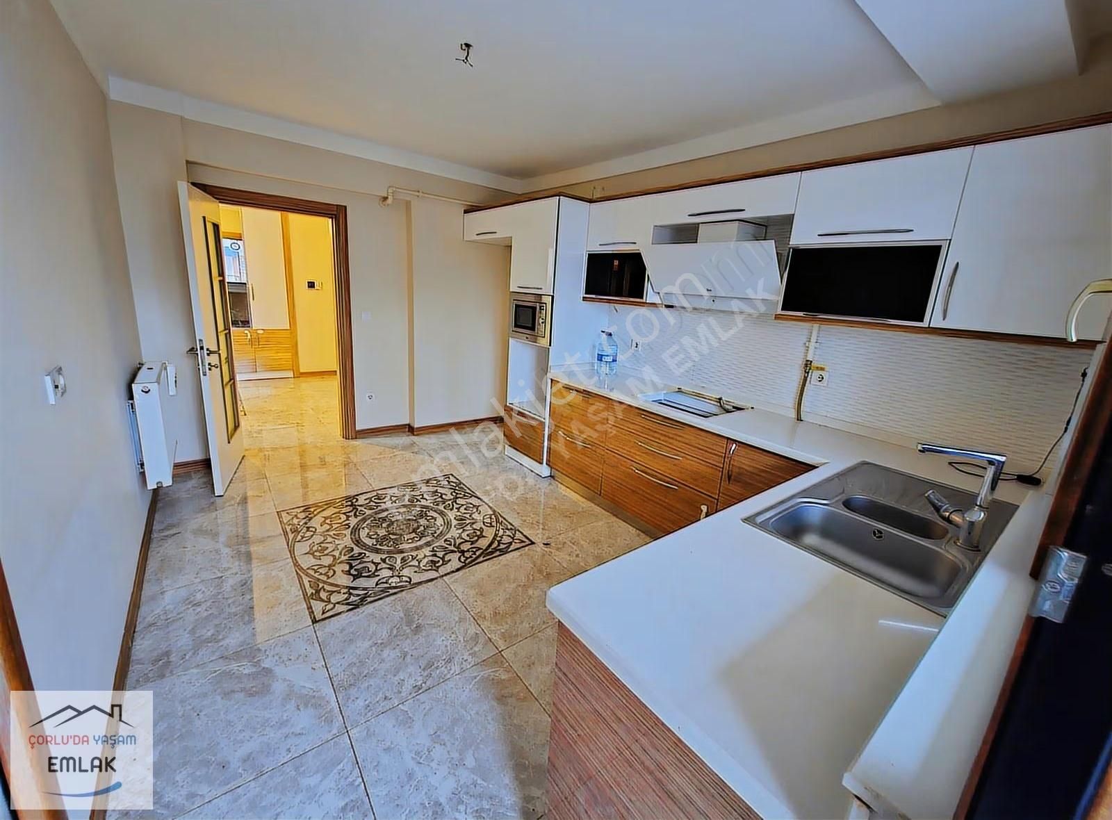 Emlaklar,hürriyet Mah.güvenlikli Sitede,140 M²,3+1 Kiralık Daire - Görsel 28