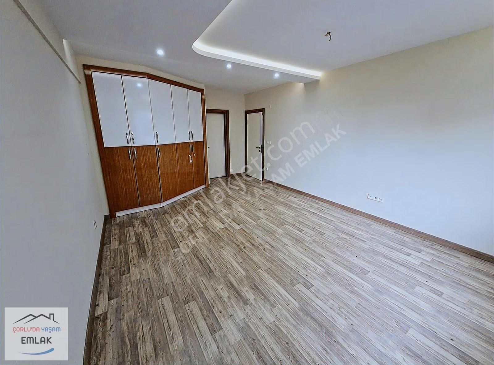 Emlaklar,hürriyet Mah.güvenlikli Sitede,140 M²,3+1 Kiralık Daire - Görsel 33