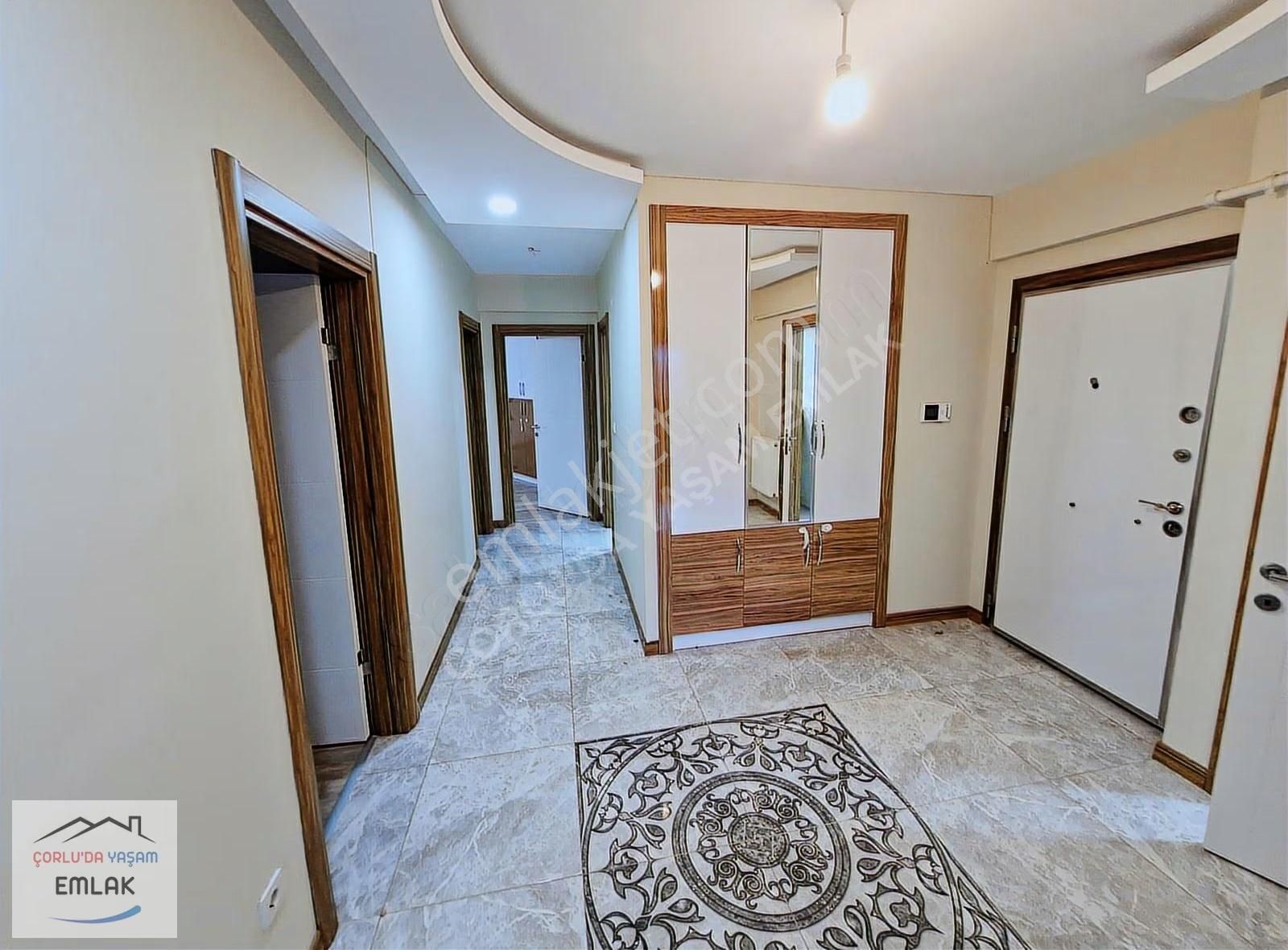 Emlaklar,hürriyet Mah.güvenlikli Sitede,140 M²,3+1 Kiralık Daire - Görsel 6