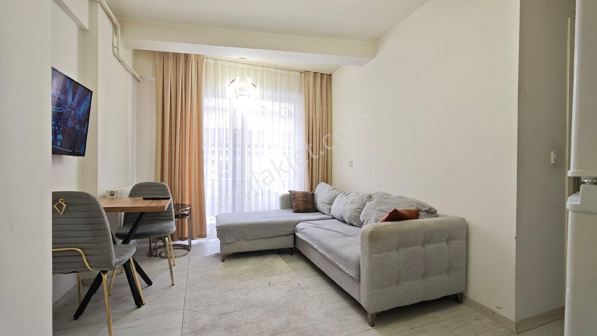 Nora'dan Kayalık'ta Eşyalı Balkonlu - Görsel 3