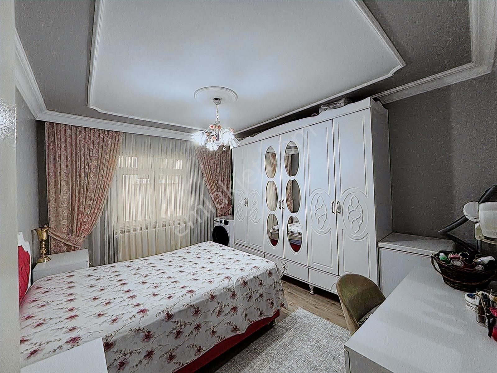 Önlü'den Mehmet Akif'de 2+1 75m2 Merkezi Konumda Masrafsız Daire - Görsel 18