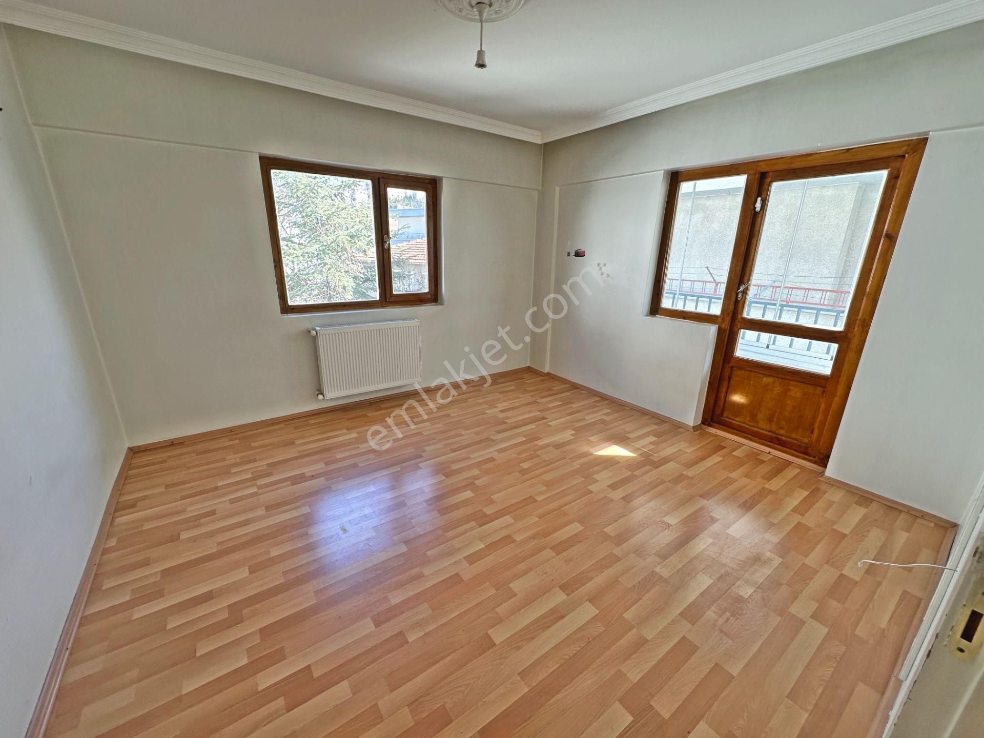 Hürel Düzlükte Ara Kat Park Manzaralı Önü Açık 3+1 Satılık Daire - Görsel 19