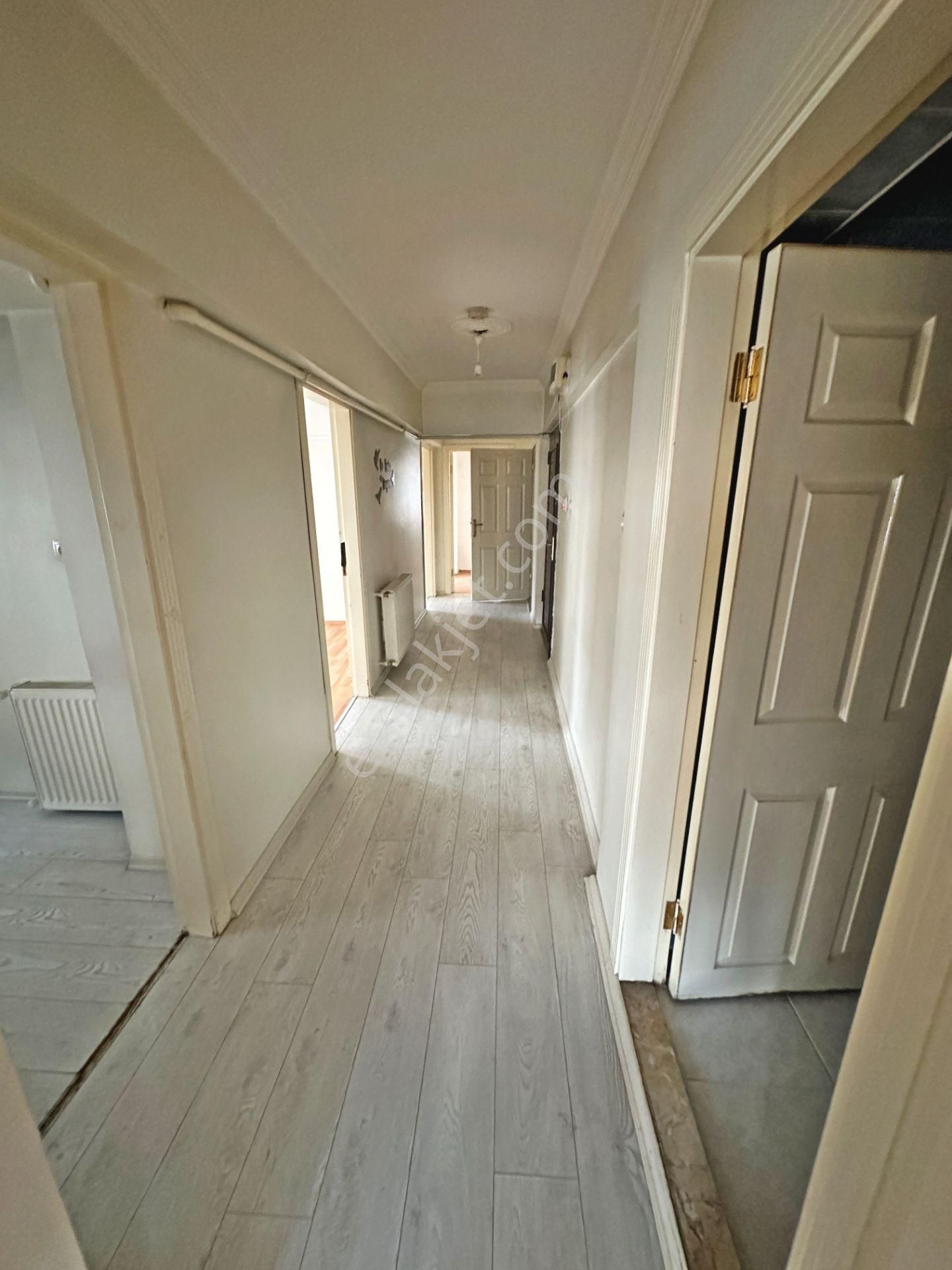 Hürel Düzlükte Ara Kat Park Manzaralı Önü Açık 3+1 Satılık Daire - Görsel 10