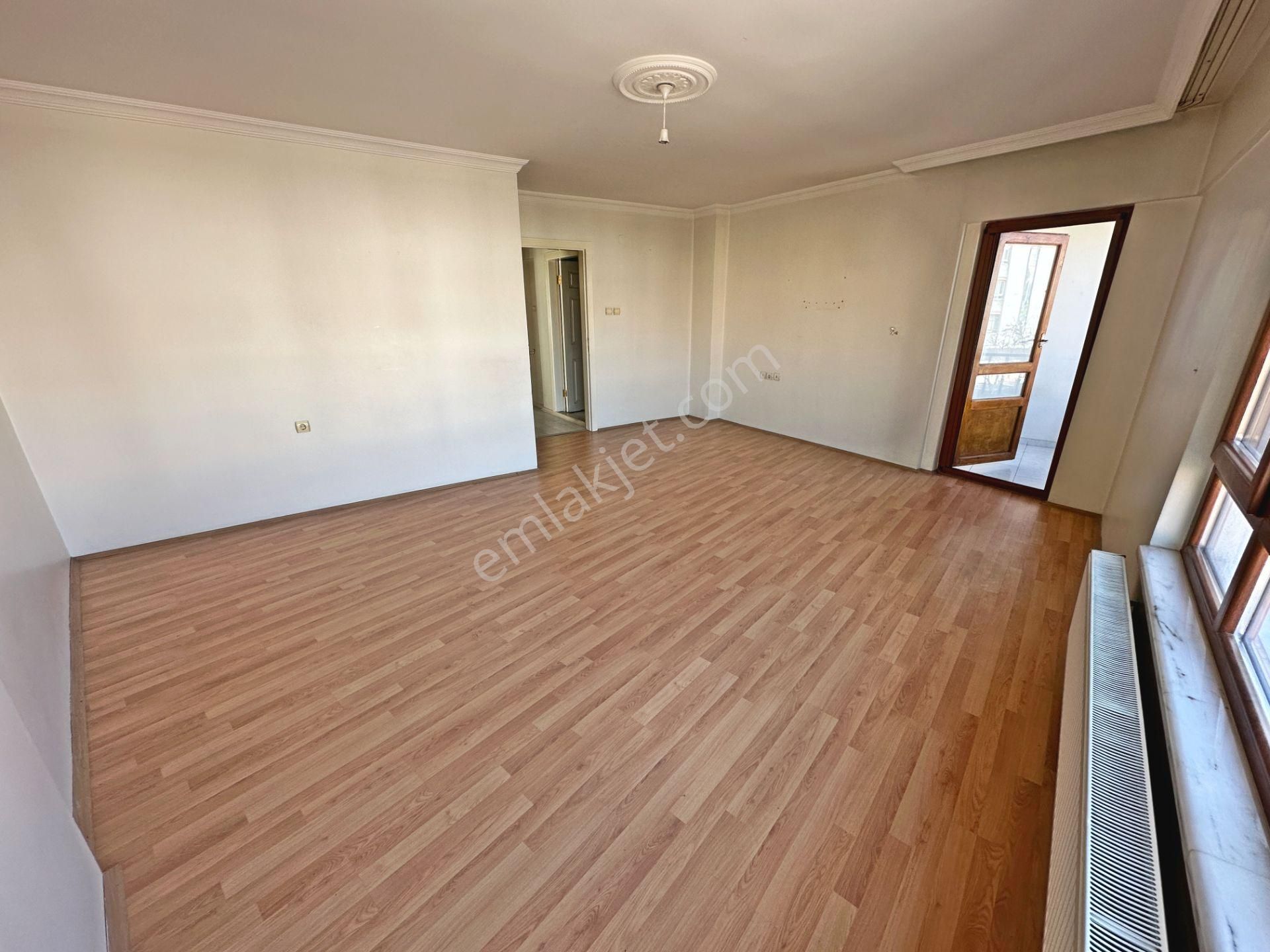 Hürel Düzlükte Ara Kat Park Manzaralı Önü Açık 3+1 Satılık Daire - Görsel 6