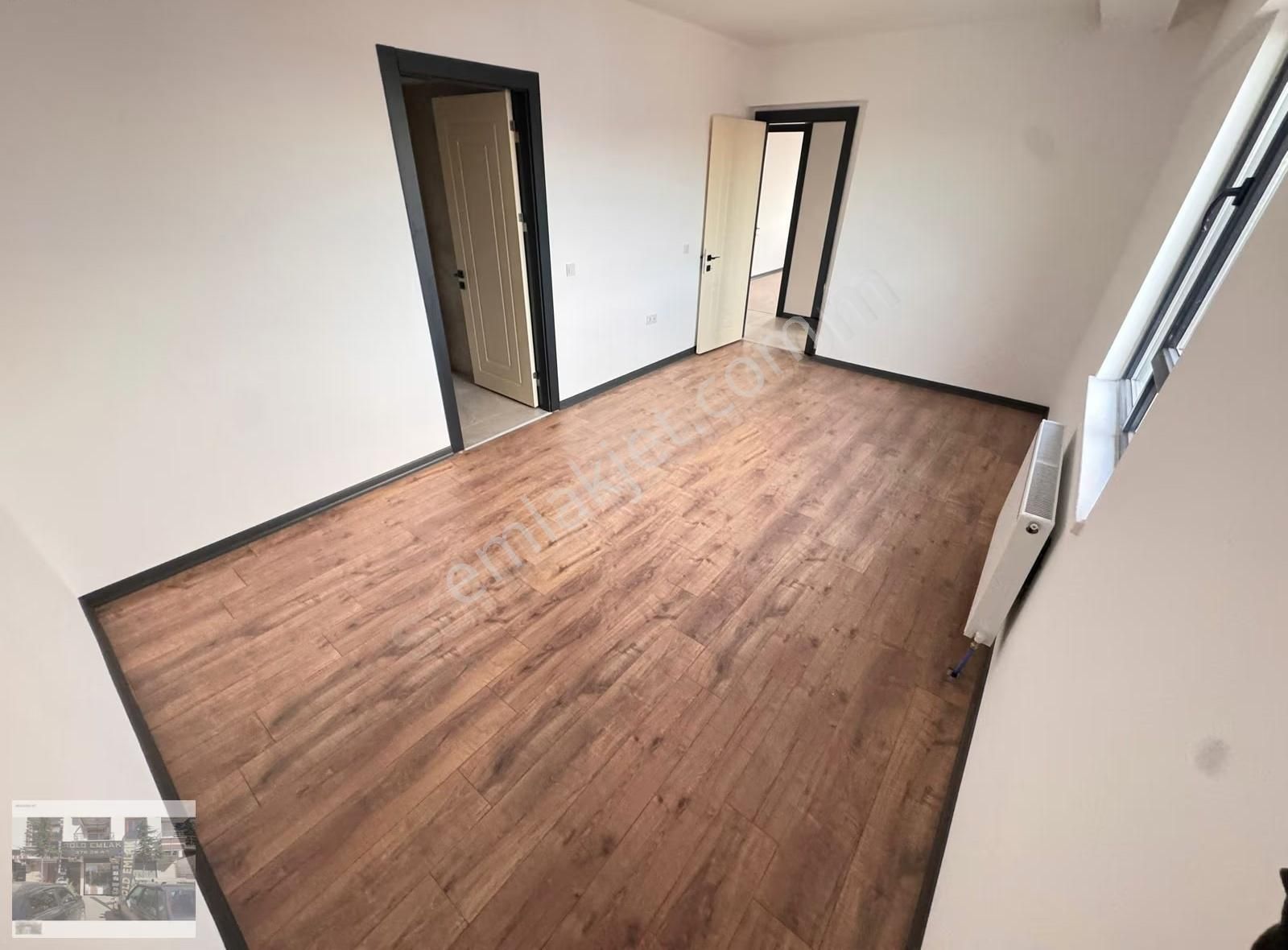 Yeşil Kuşak Caddesi'nde Lüks Sitede 4+1 Katta Sıfır Daire - Görsel 24