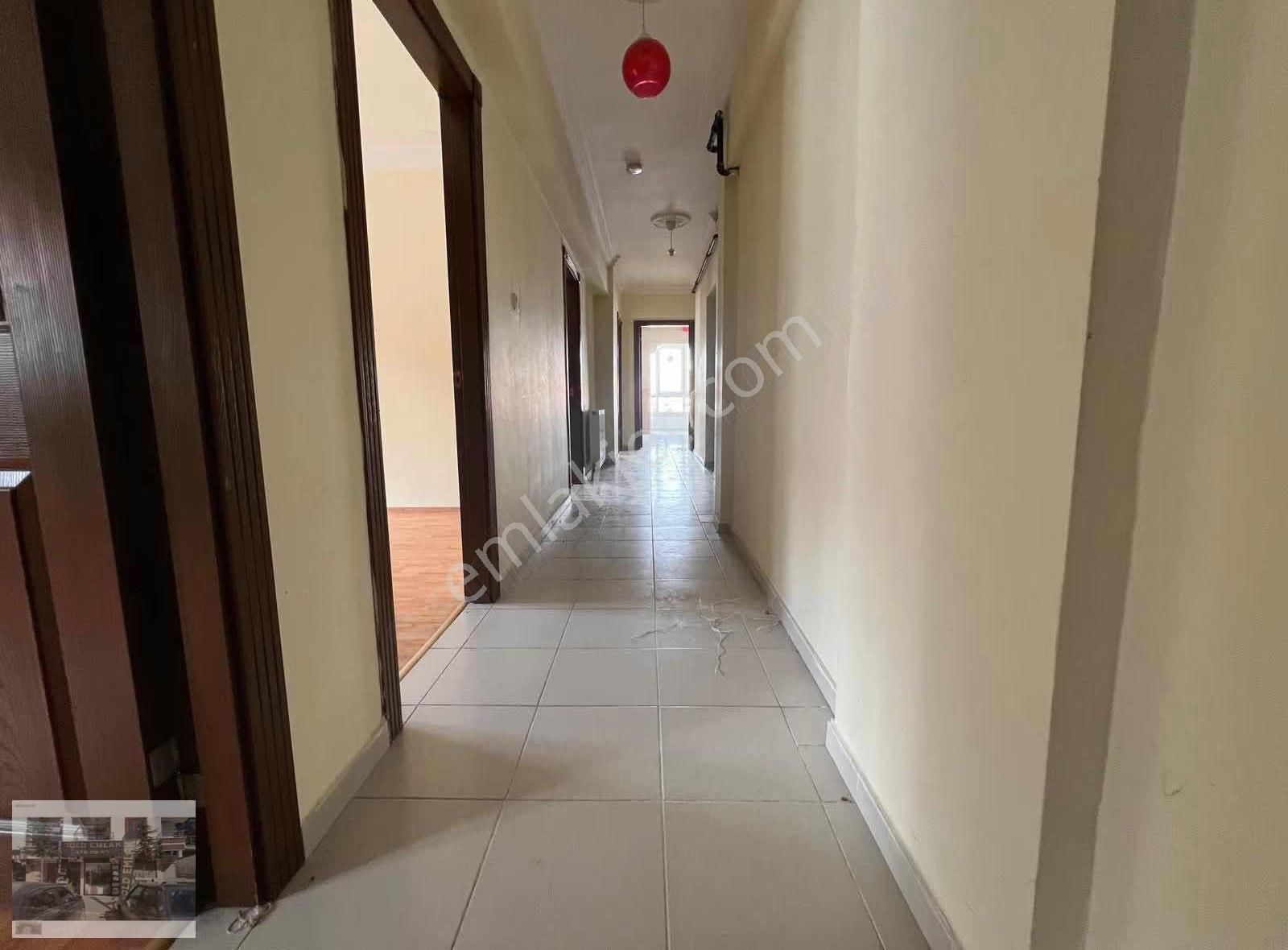 Başak Mahallesinde 3+1 Cadde Üzeri Kiralık Dare - Görsel 21