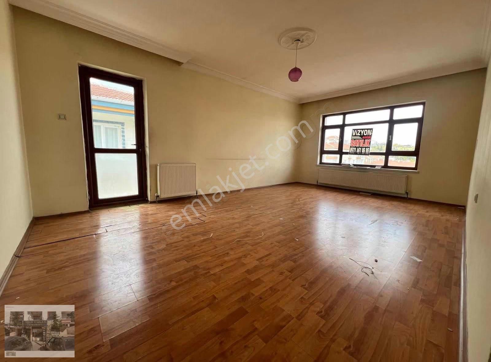 Başak Mahallesinde 3+1 Cadde Üzeri Kiralık Dare - Görsel 3