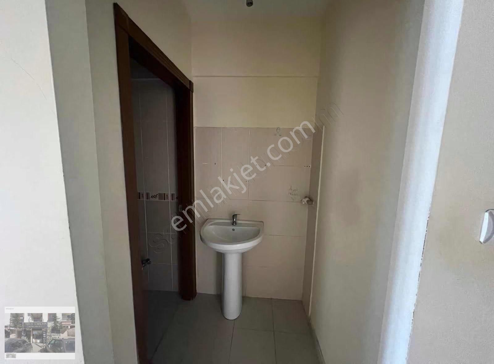 Başak Mahallesinde 3+1 Cadde Üzeri Kiralık Dare - Görsel 18